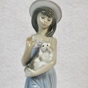 Lladro Elizabeth Figurine #5645 Girl In Hat With Puppy Dog Porcelain 1989